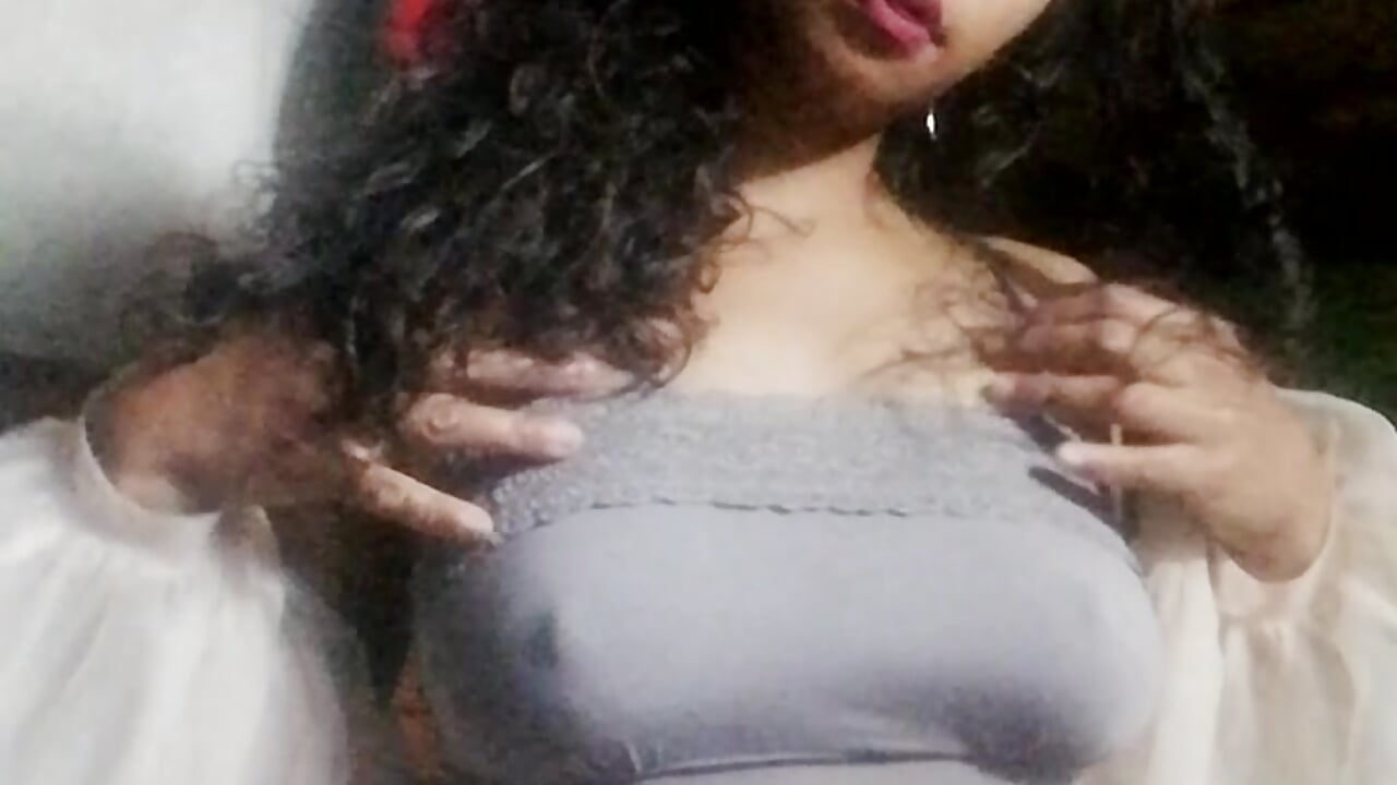 Little welcome caress