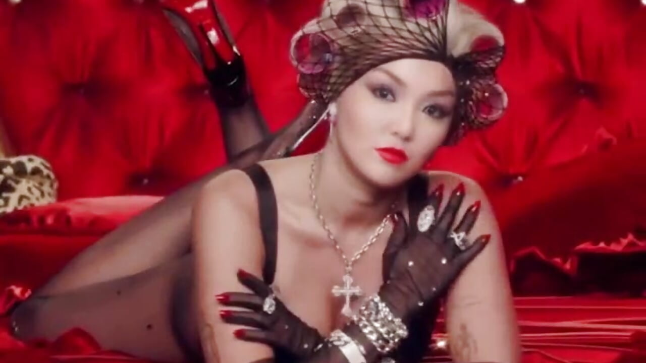 funny time - video by pussygold88 cam model