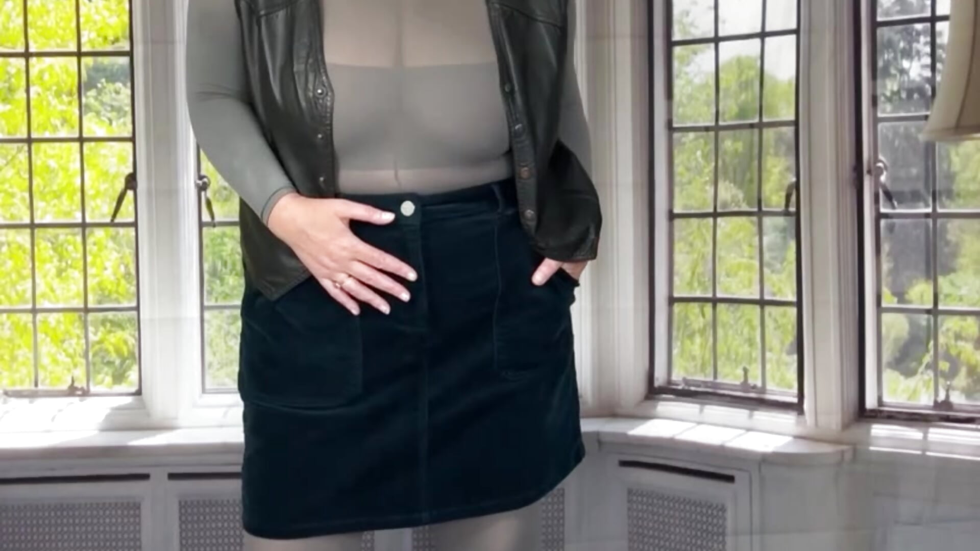 Free Teaser: Nylon Tights Bodysuit - vidéo du modèle de showcams catherinecan69