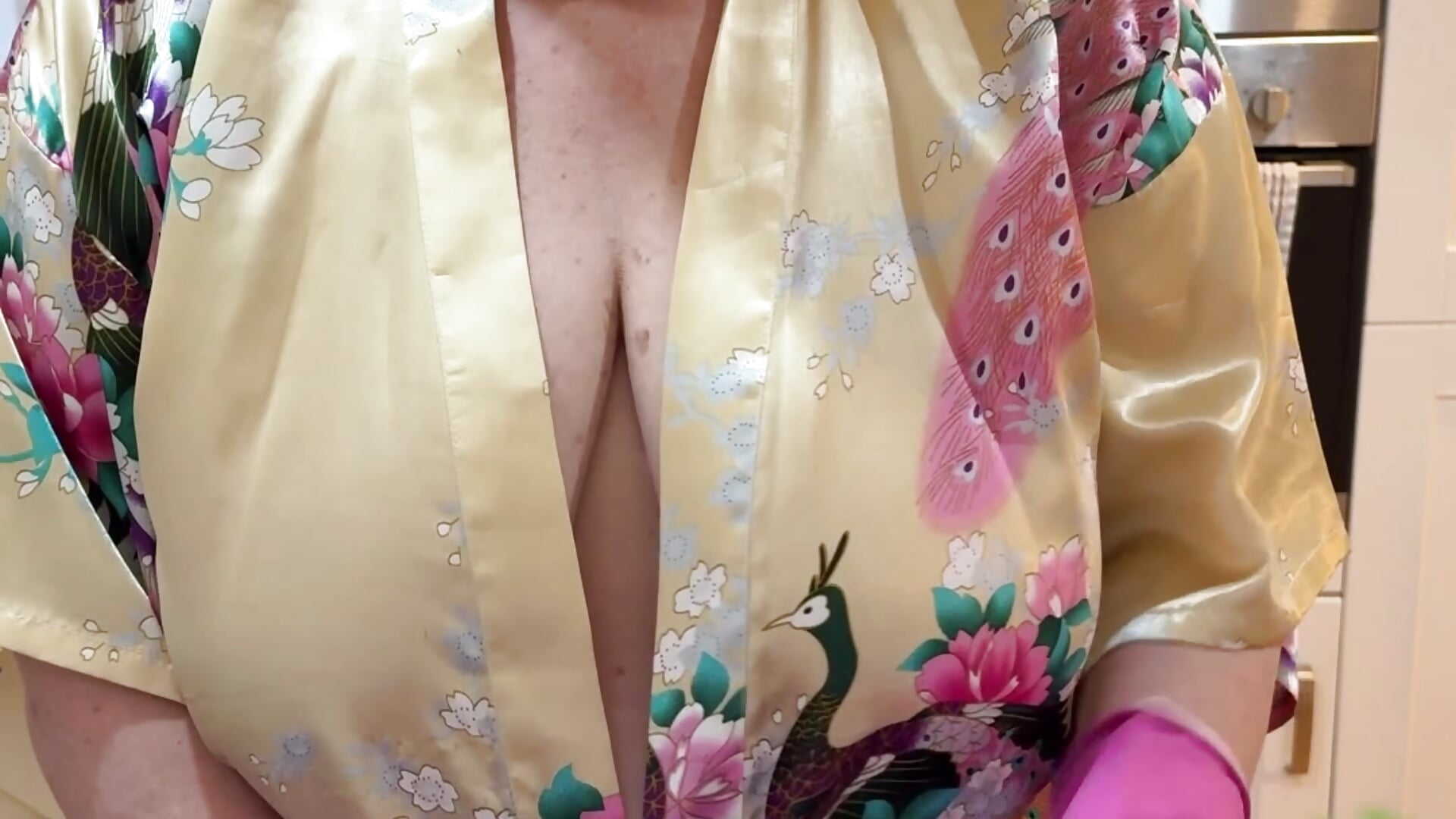 Take your eyes off my tits and help with the washing up lol - video by catherinecan69 cam model
