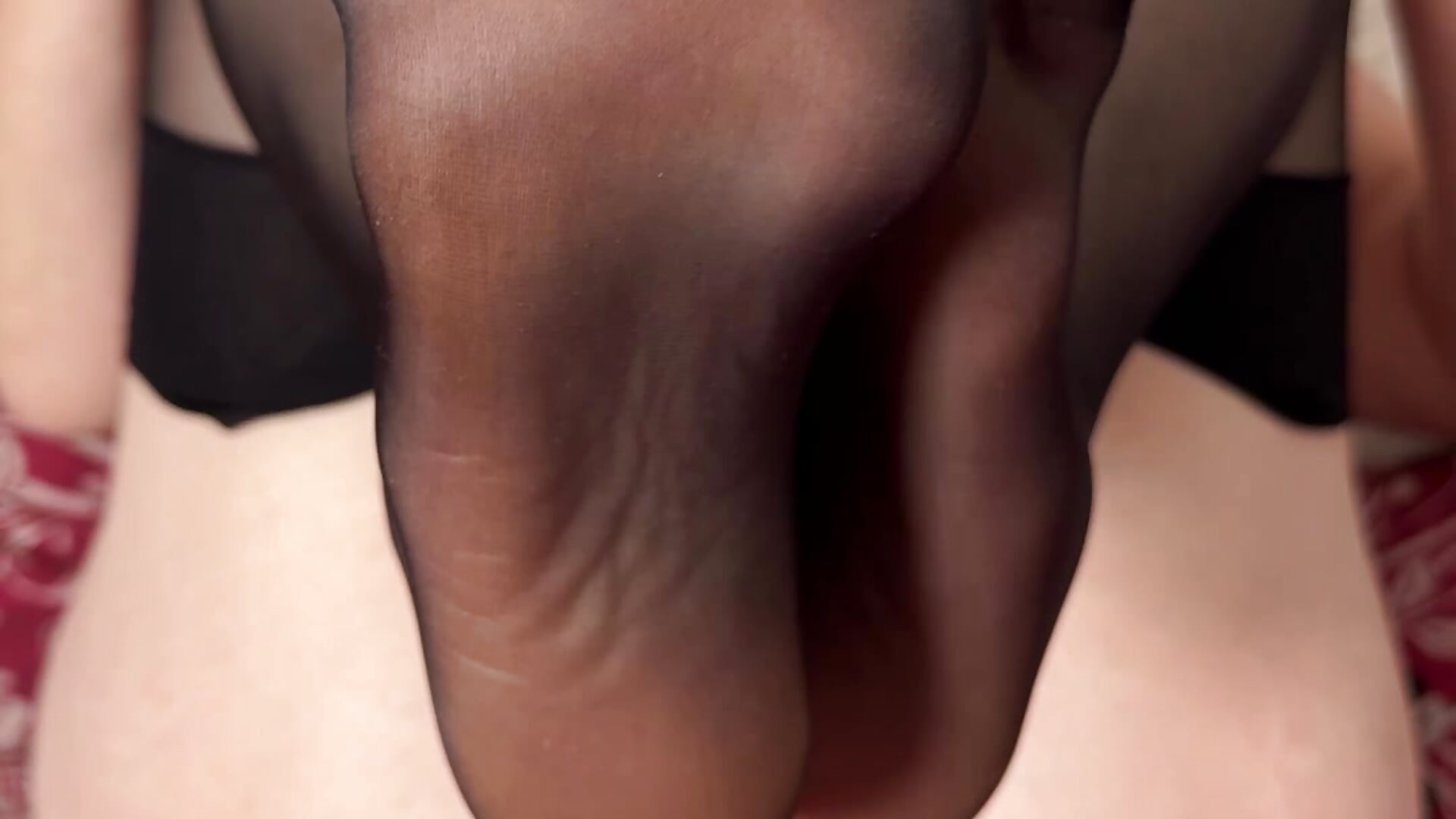 Lick my fuck me and suck my nylon toes mmmm - video by catherinecan69 cam model