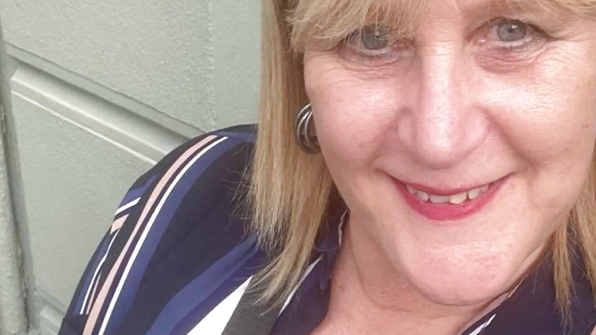 Thursday 17 November 2022 Just a quick hello. All nice, not naughty x - vidéo du modèle de showcams catherinecan69