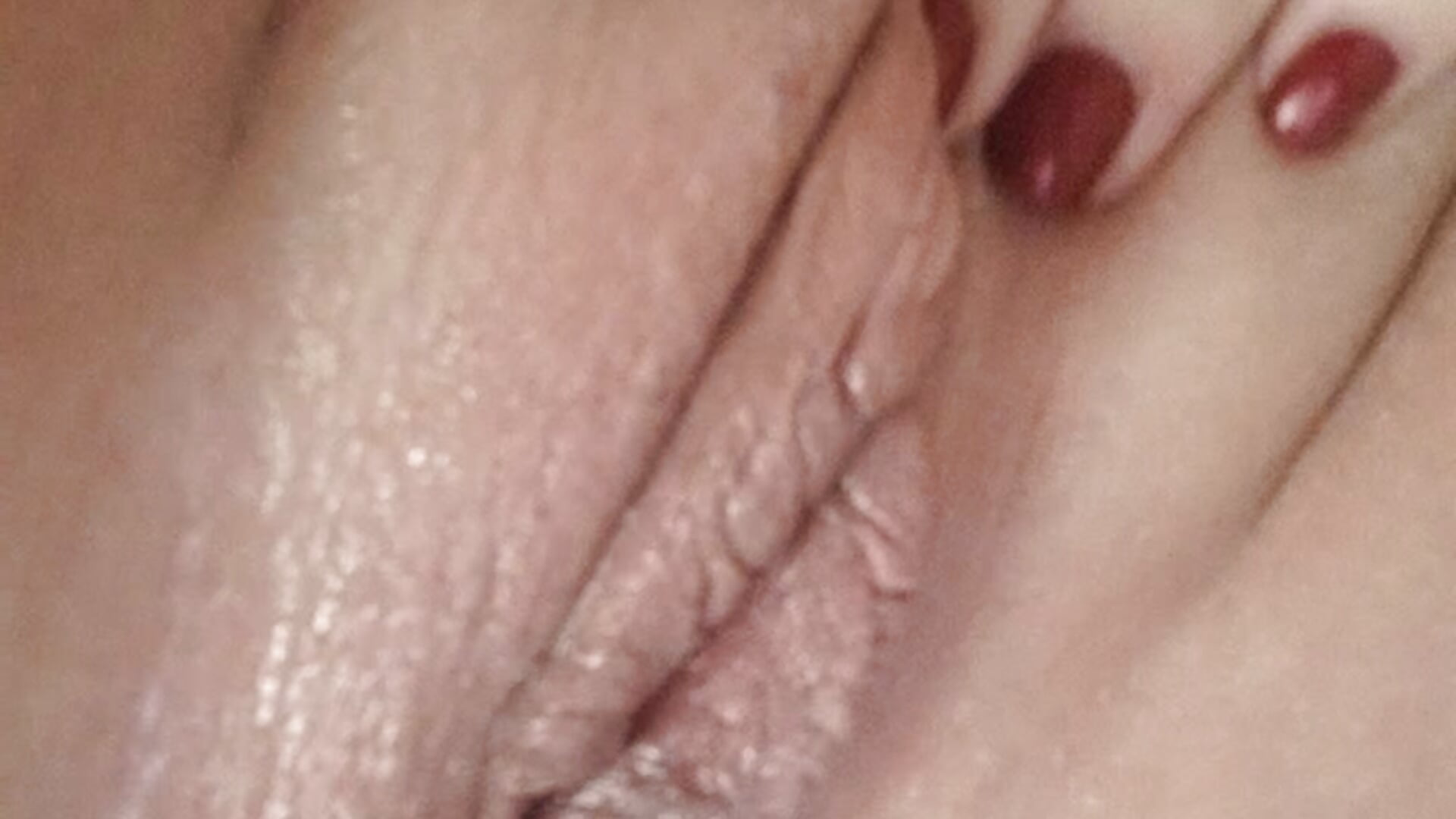 Une bonne chatte  mouillée mmmmm