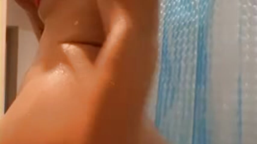 Kisses - video by MariiD cam model