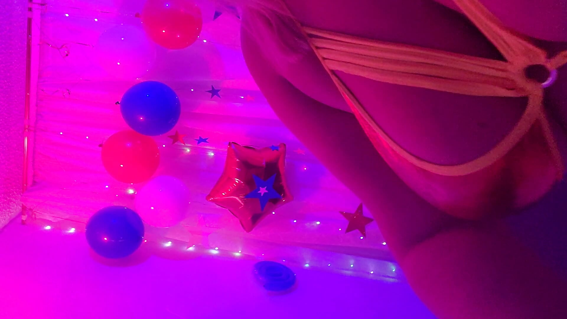 4 of July 2022 — filmik sweetbambi23, modela(-lki) na kamerkach