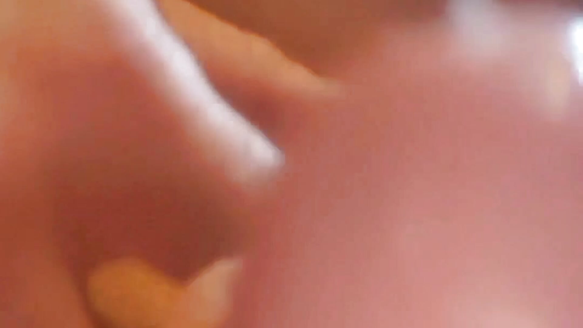 20180924_161158~4_1_1 - video by UtteredPutting cam model