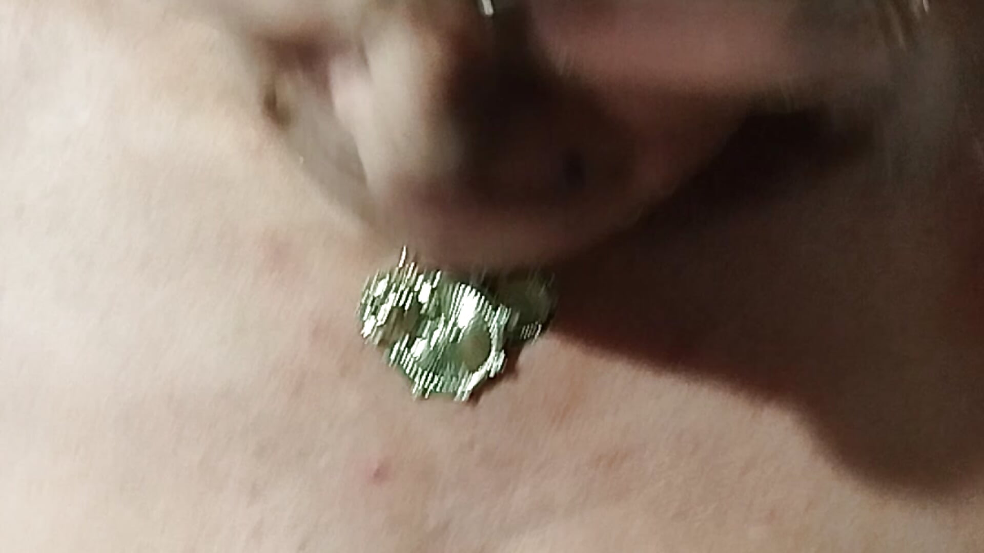 Punheta de mamas - video by Melmamalhuda@xh cam model