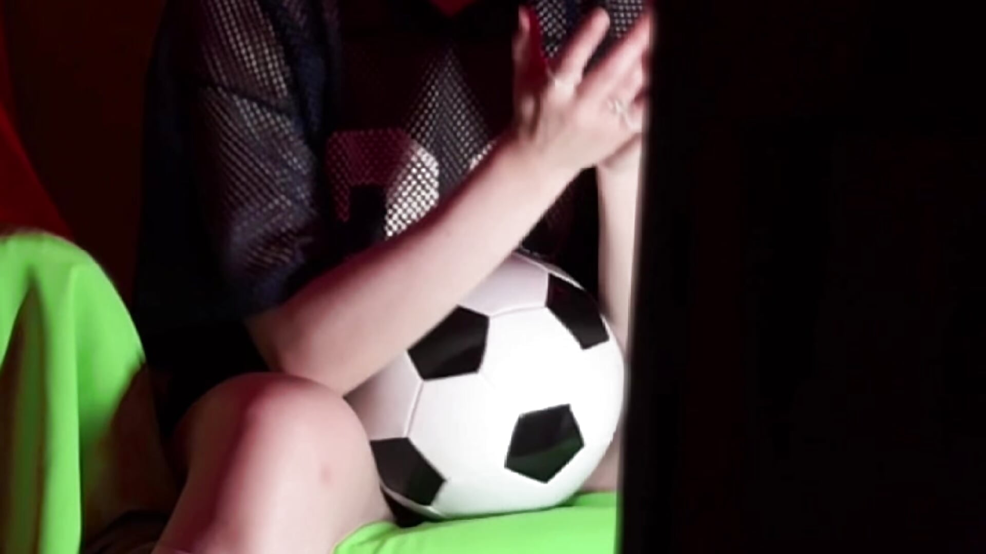 Who are you rooting for? - video di LilianKroft modella di cam