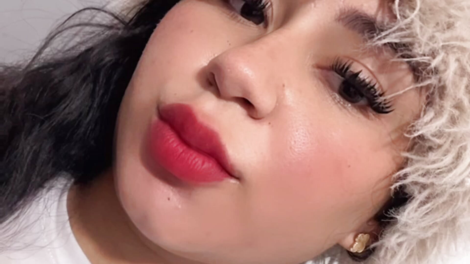 F699CDD1-A35A-4E2C-B3F5-6D3A55C7CA09 - video by halana_squirts cam model