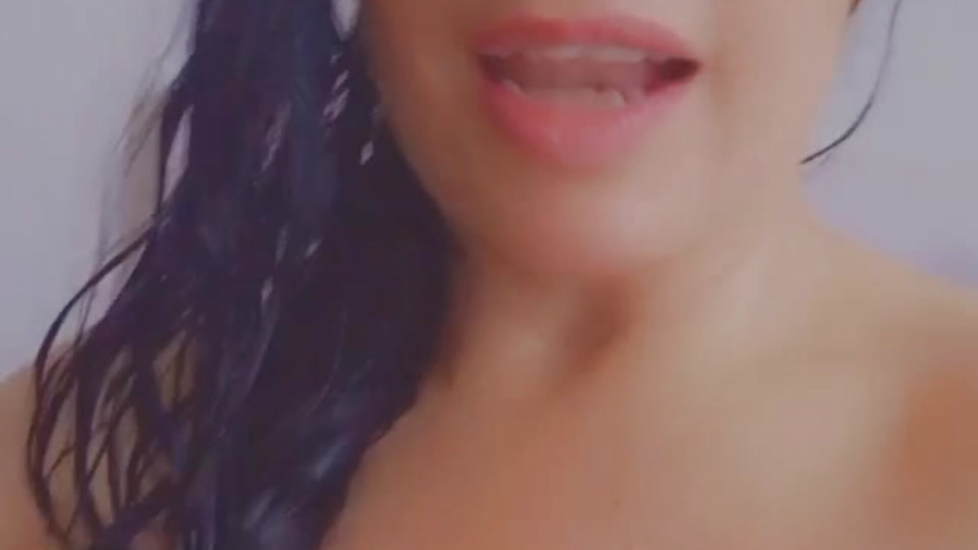 Take  shower - відео від вебкаммоделі Soybella11