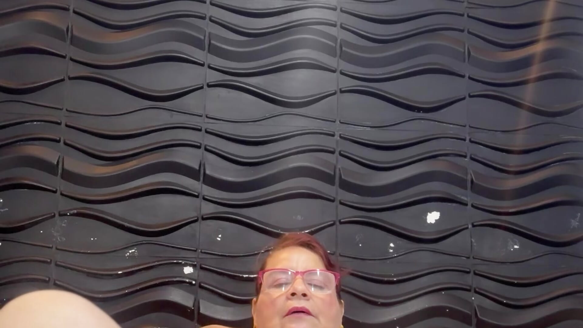 MY DILDO, DO YOU WANT TO MAKE YOU HAPPY? - video by laura_riley cam model