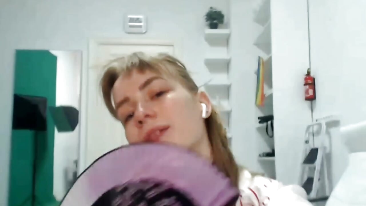 Remember that time I wore a full-body kimono? Heee - video by Jana-Bella cam model