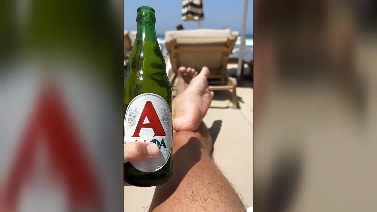 relax - video by MarkReeds cam model