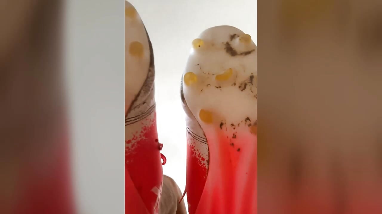 hi - video by MarkReeds cam model