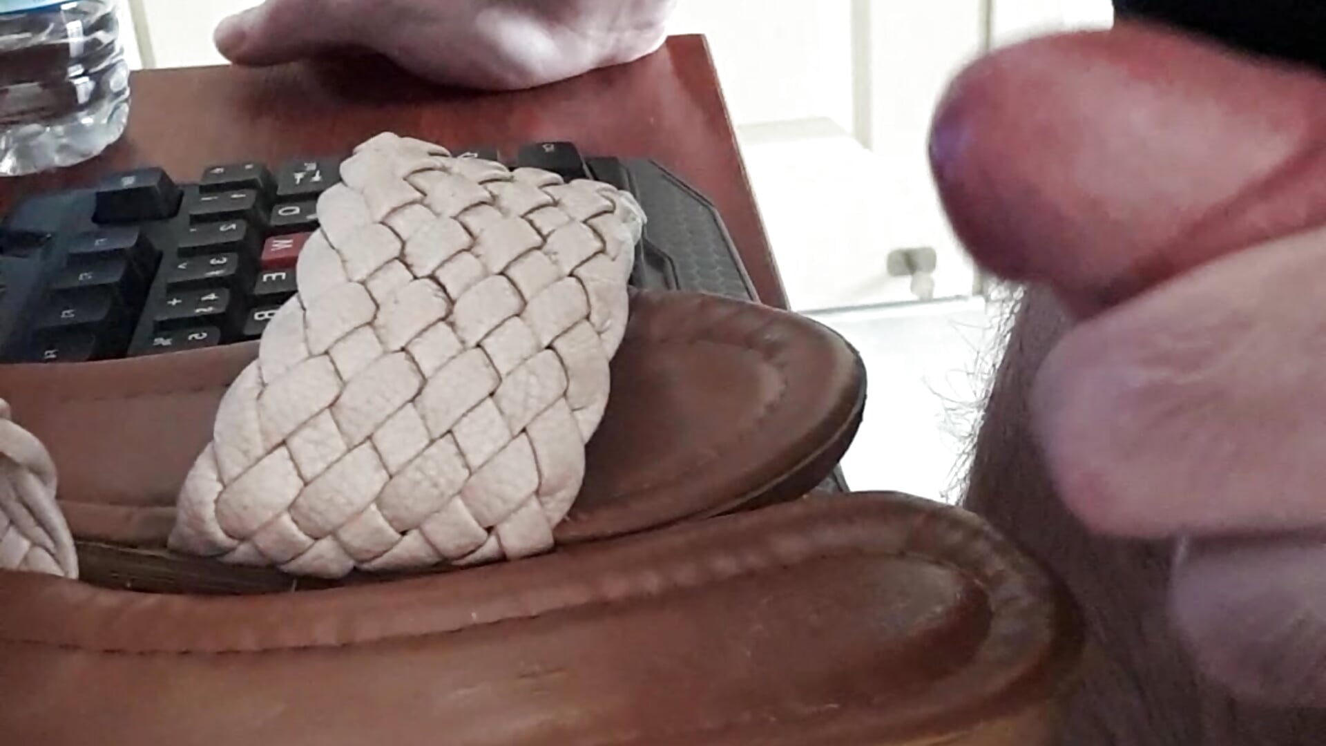 Sandals cum - video by giantlion cam model