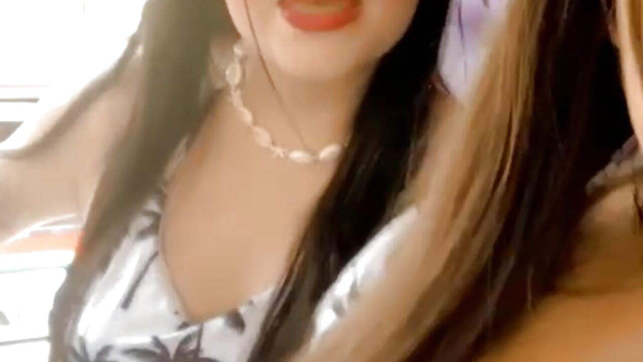 Beach, sun and sand - video by samybenson cam model