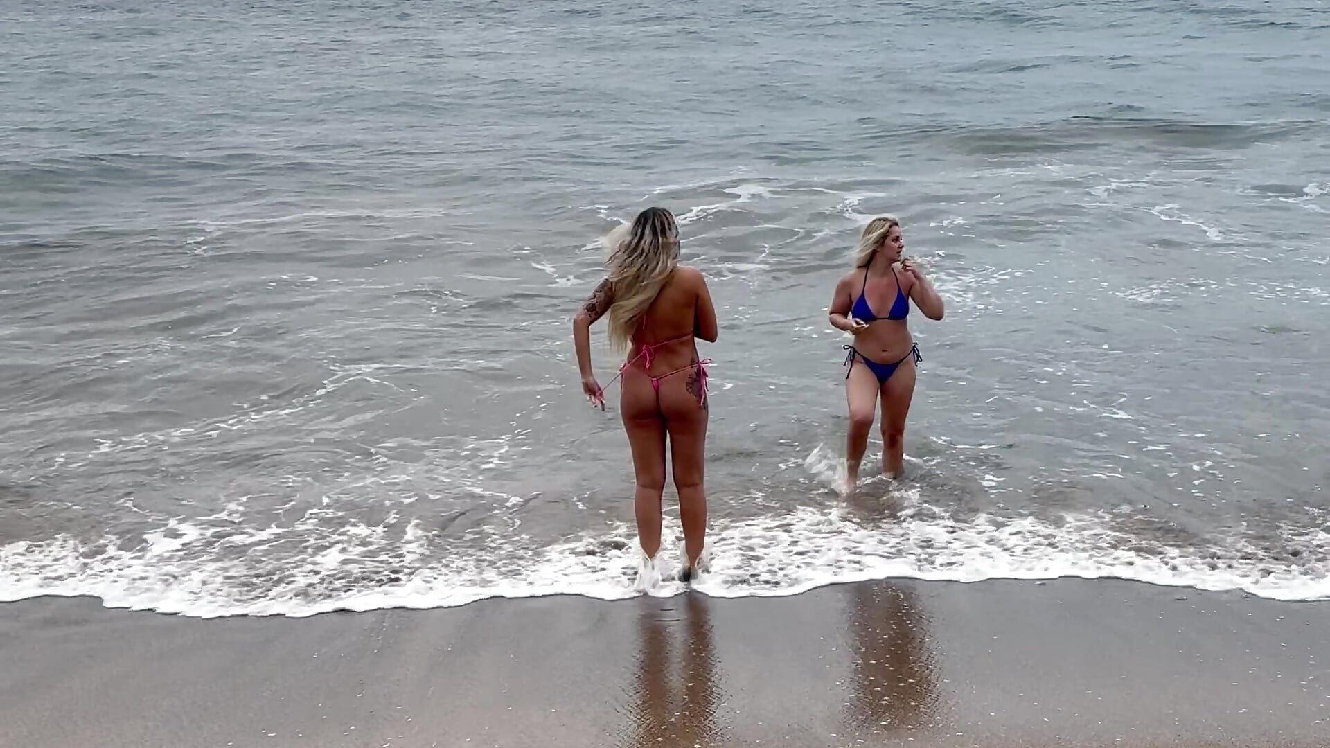Cum contest results! Skinny dipping at public beach in HAWAIIπ΄ - video by _Rapunzel_ cam model