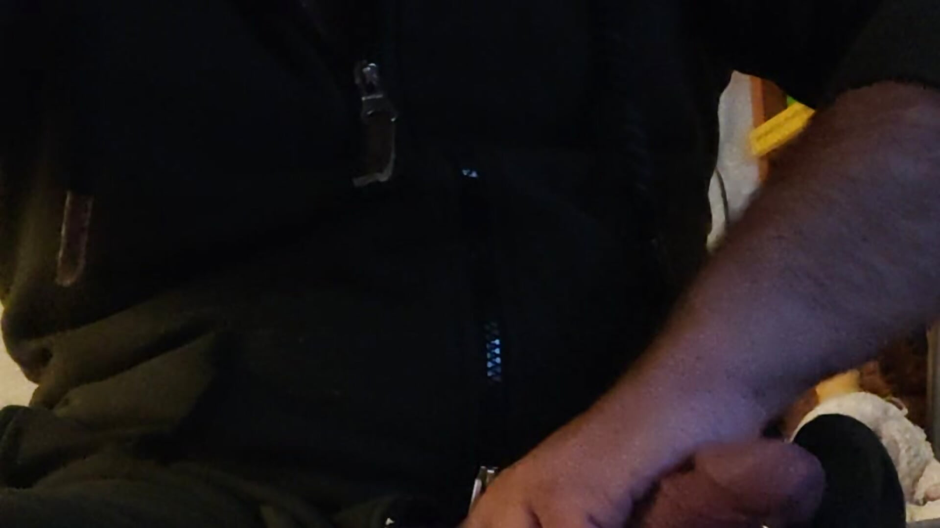 Krass abspritzen – видео вебкам-модели fuckerplayer1