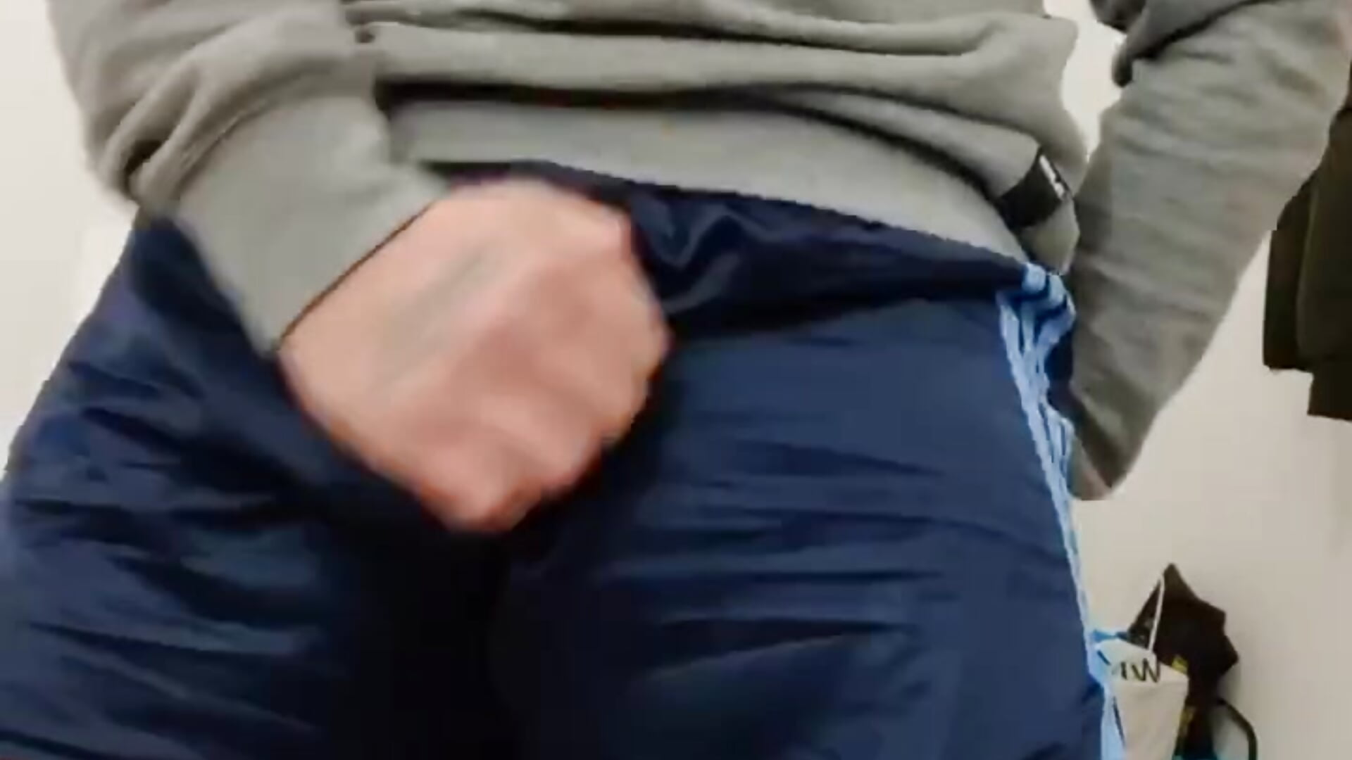 Hard bulging Edging in Adidas shiny sportpant – видео вебкам-модели fuckerplayer1