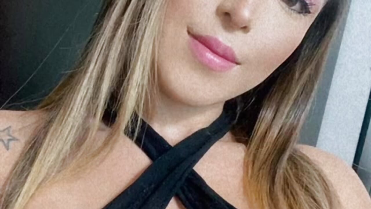 Feliz Sabado - video by Danny_rae cam model