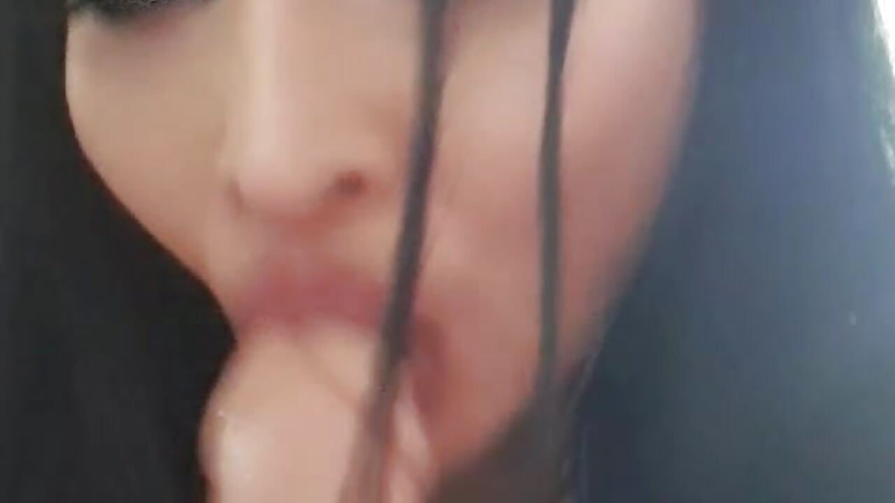 Hot oral - video by AmyraSunris cam model