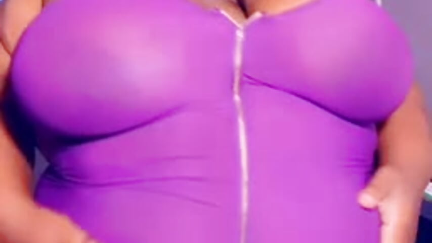 trim,B6856BD6-2A3D-460E-9A44-04CEEF719092 - video by Anni123lol@xh cam model