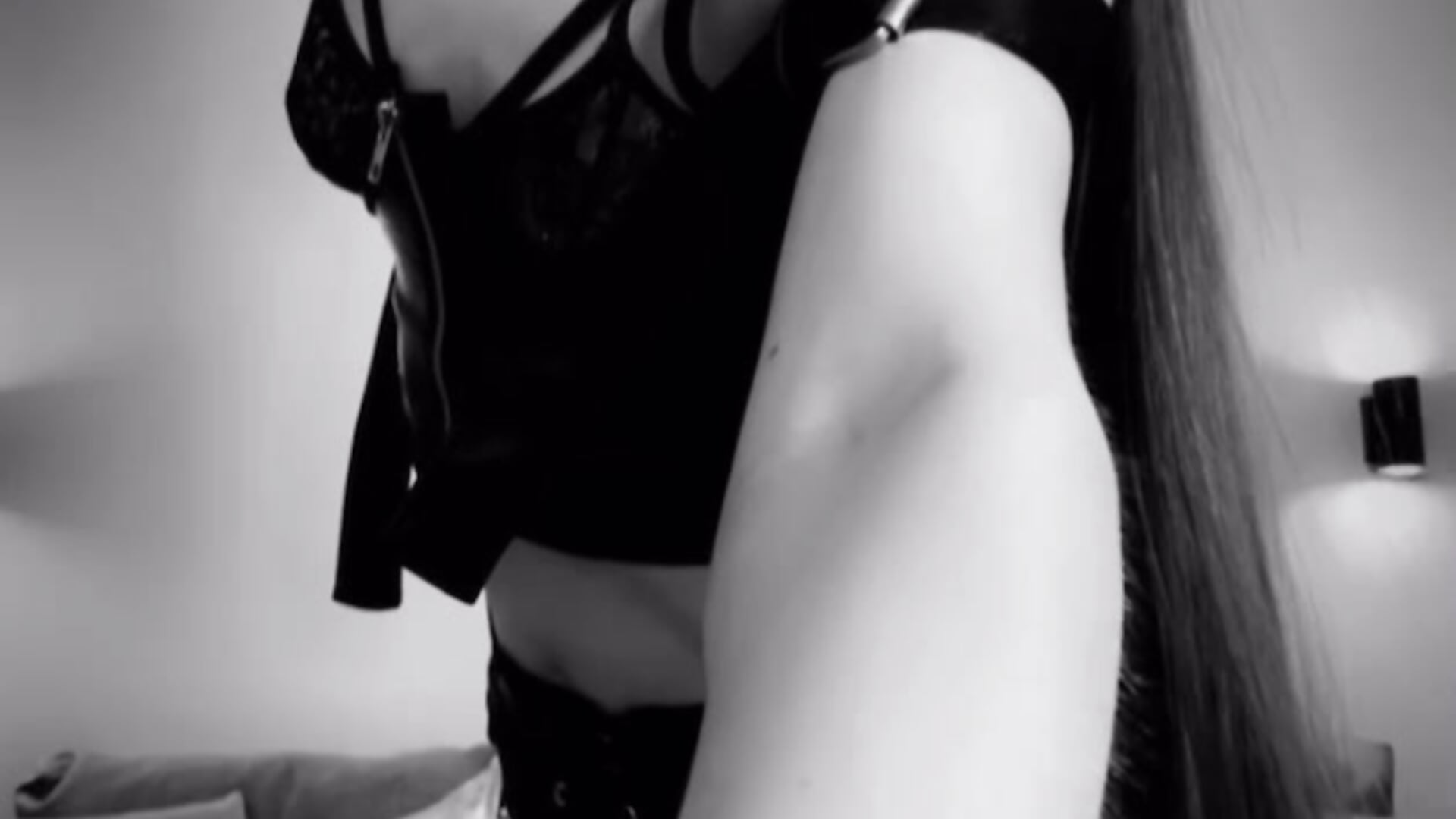 Goth - video di TheWoman__ modella di cam