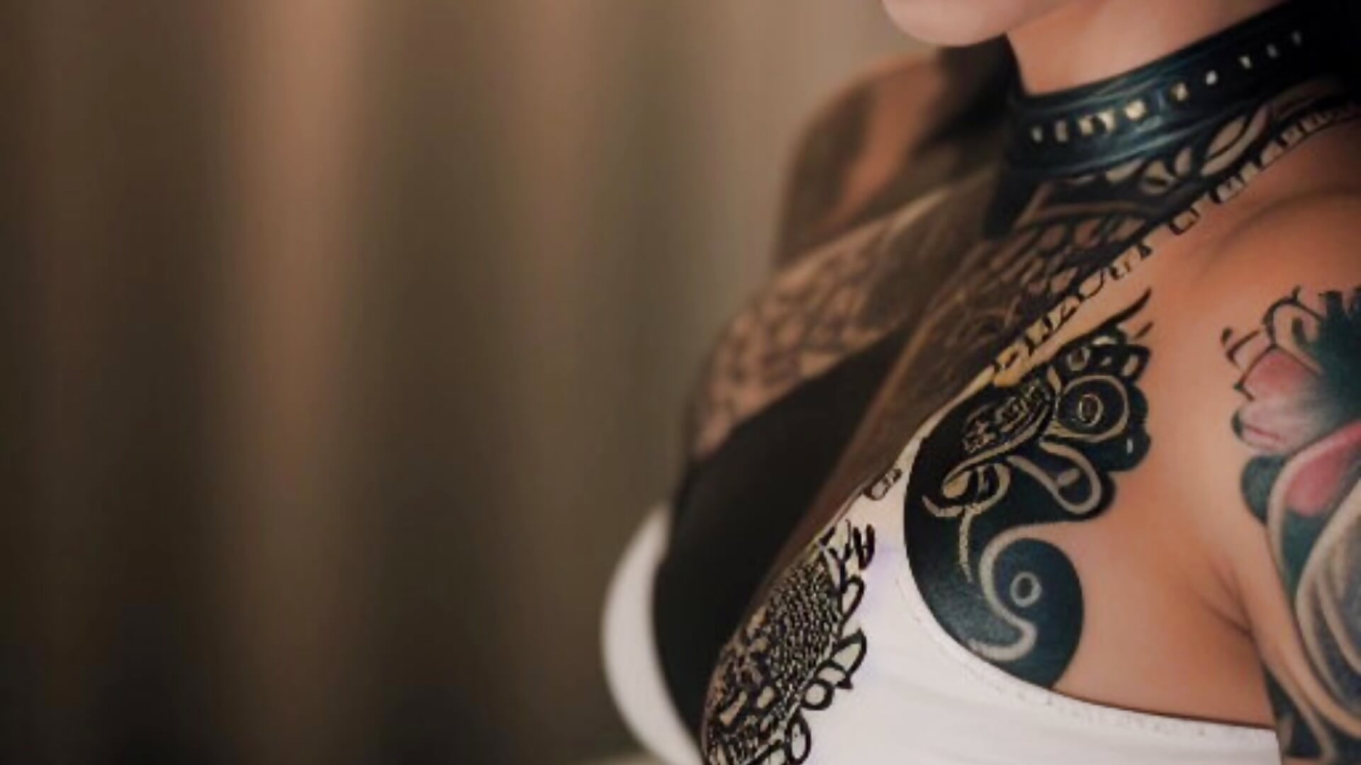 Tattoo Cinnamon - video by Michellecinnamon cam model