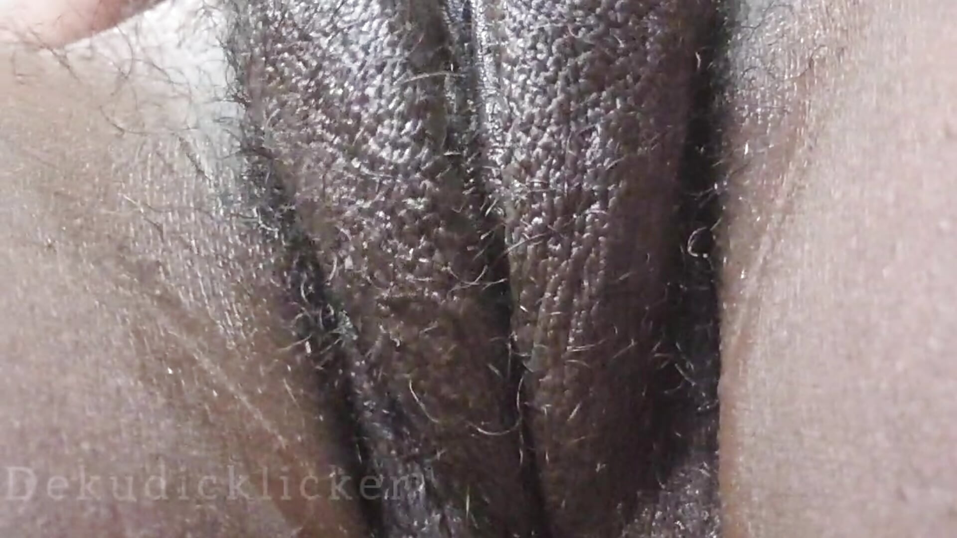 Jiggly pussy - video od modelky/modela Dekudicklicker