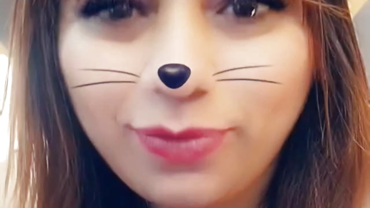 cat - video by AlexxandraRivera cam model