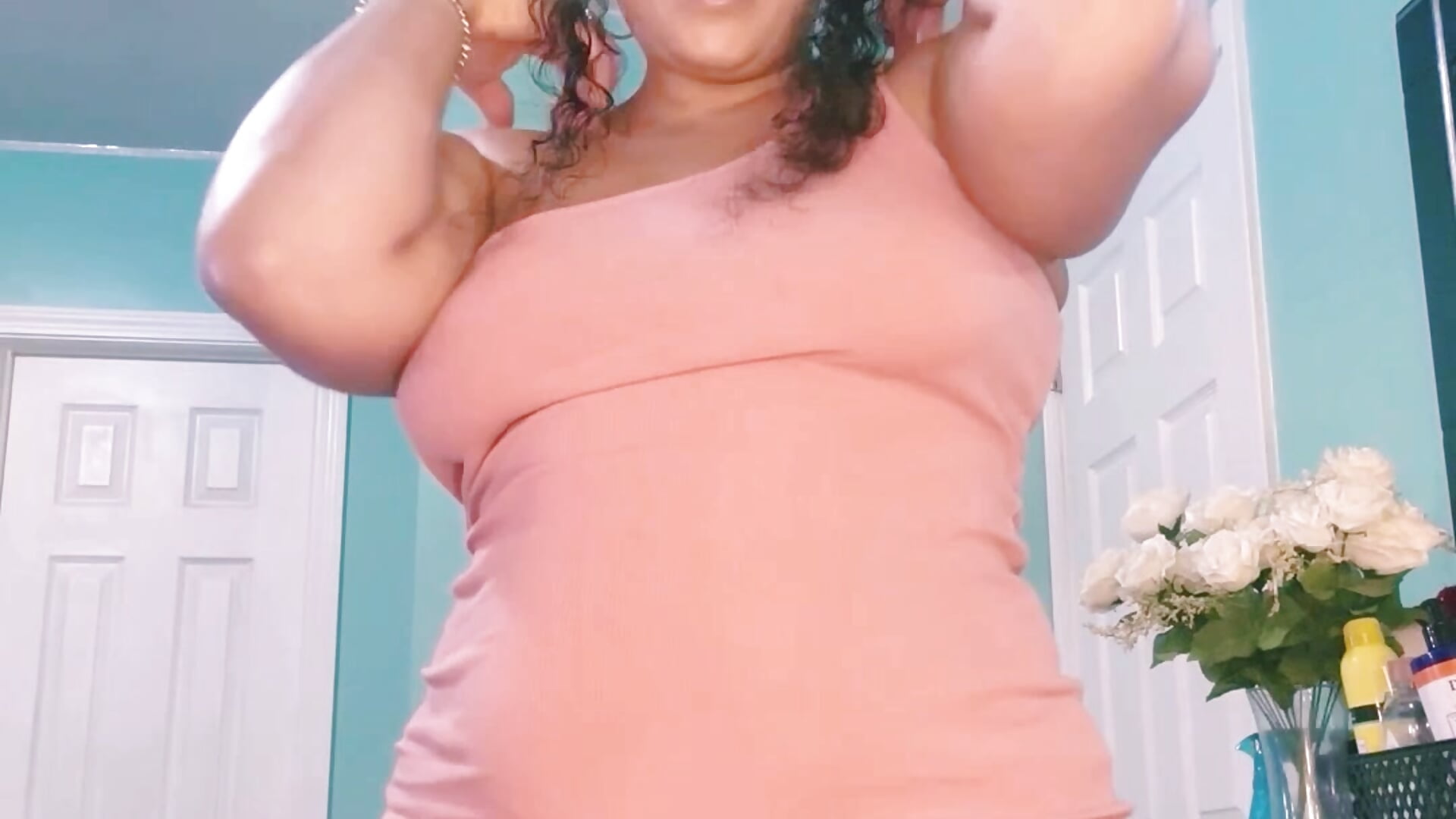 Explore my body babe - video by msbaddiebabe101