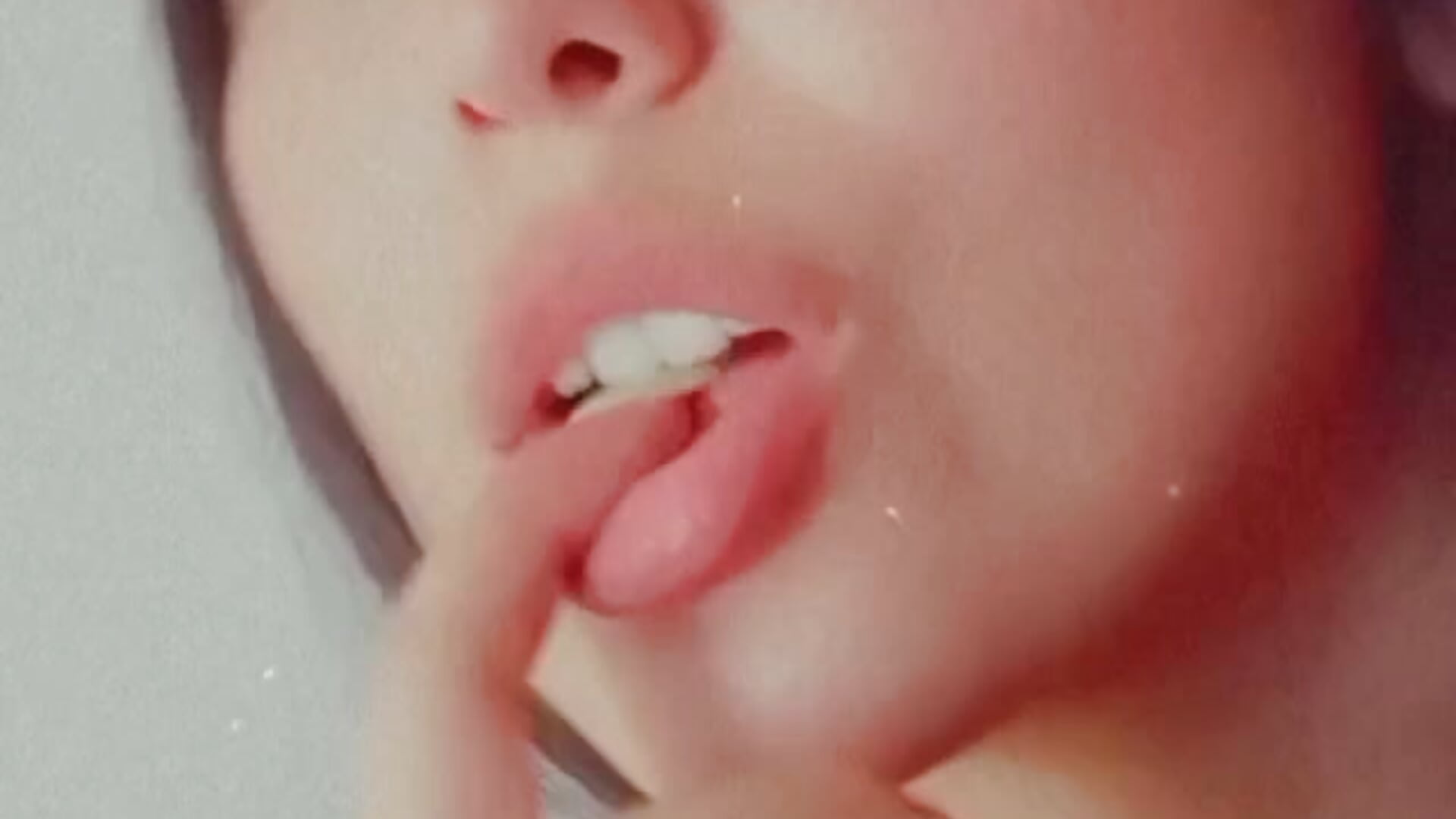 WhatsApp Video 2020-10-20 at 9,06,17 AM - video od modelky/modela Student_of_Bdsm