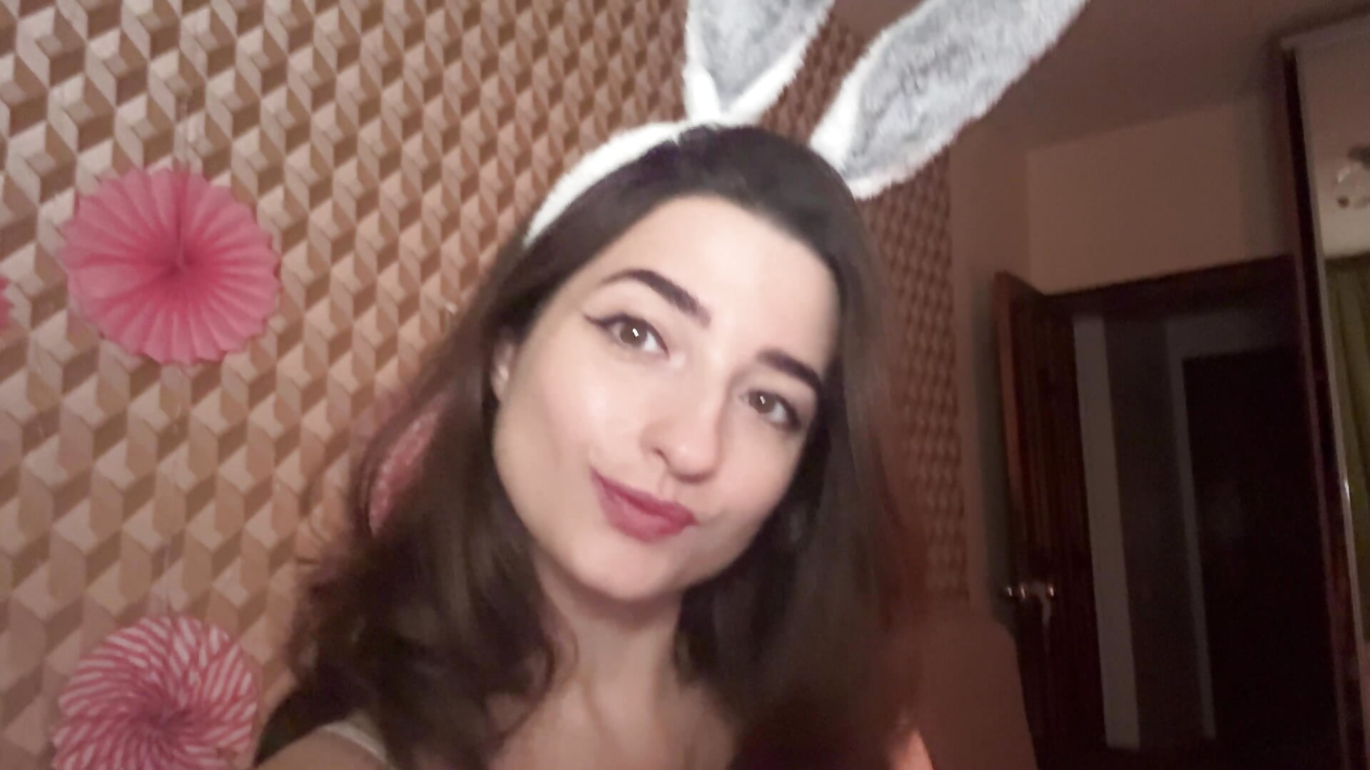 IMG_3723 - video by GoldieHoshie cam model