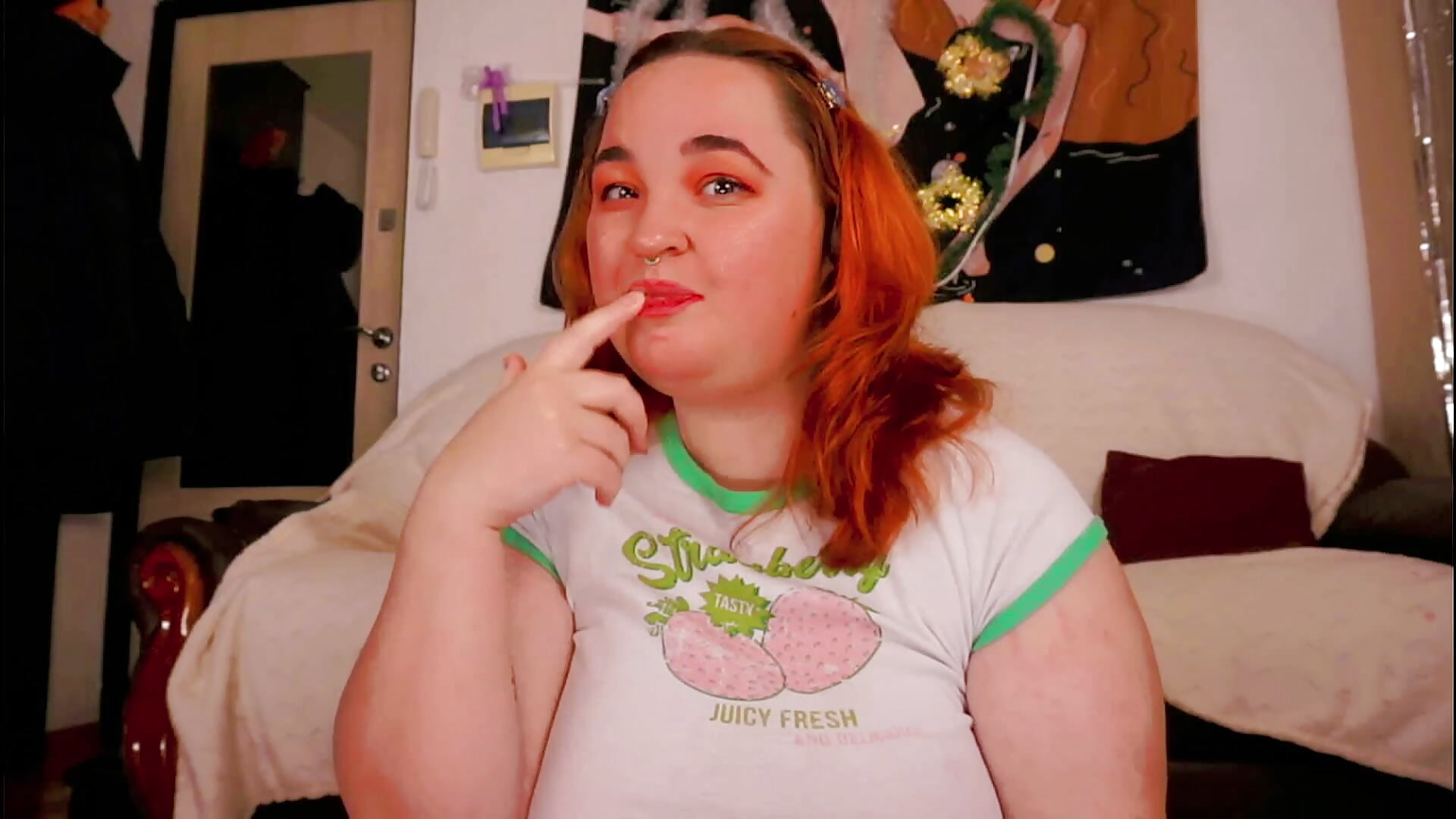 WHIPPED CREAM  FREE - vídeo de la modelo de cam ass_gives