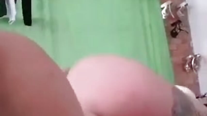 Culo al desnudo - video by Sashaferrari2000 cam model