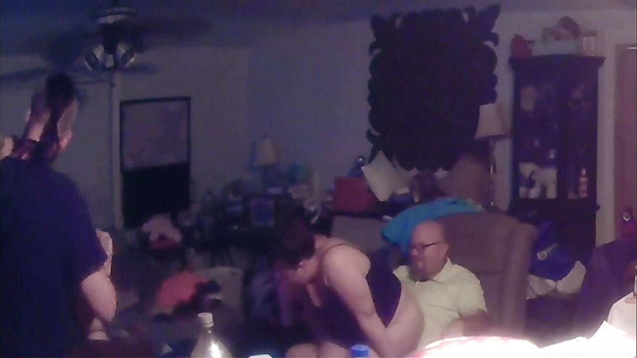 Vegas voyeur cam hidden cam foursome - video PinkTheHawk kameramallilta