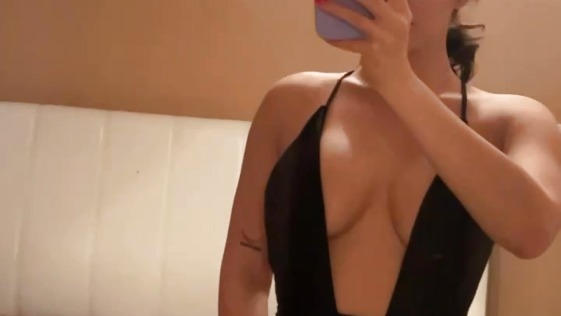 Swimsuit ❤️ - video by Rileysim88 cam model