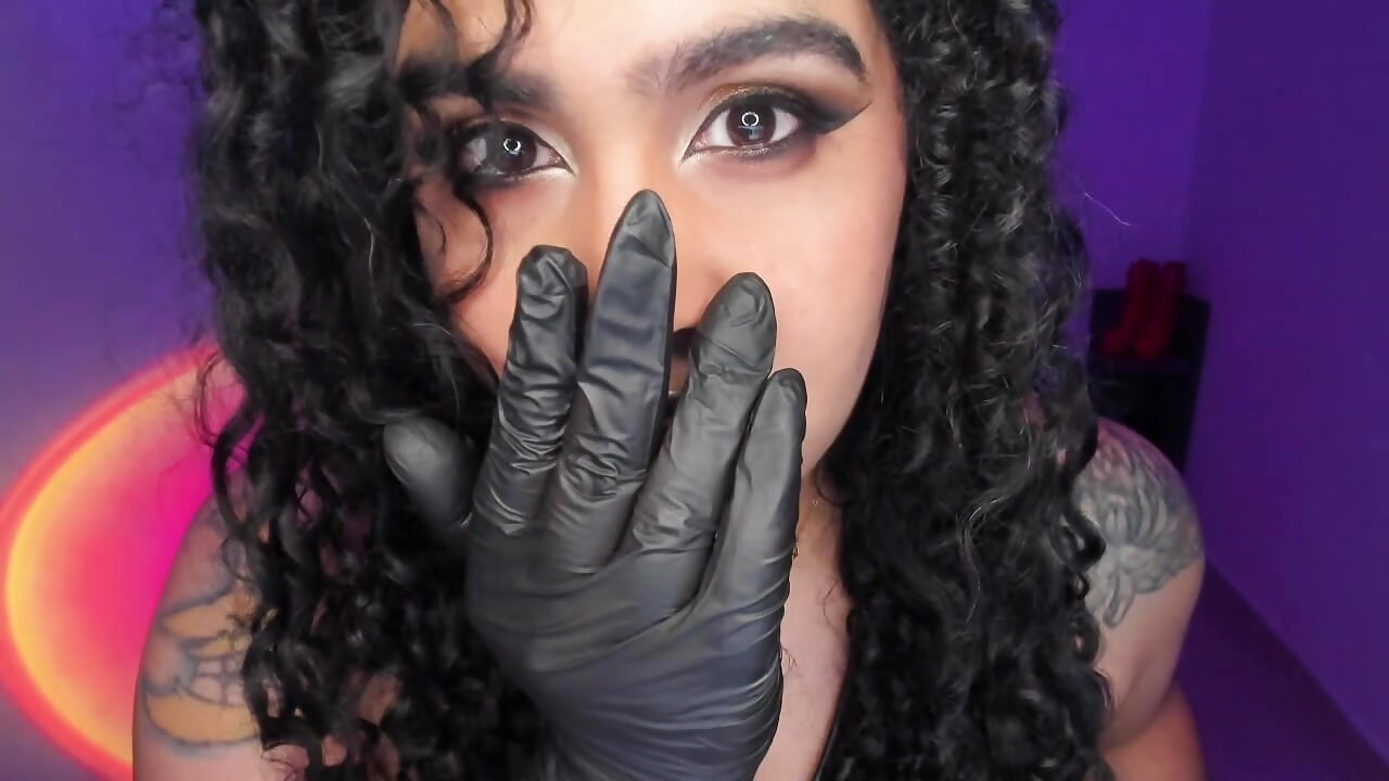 Under My Control 🖤 Black Latex Gloves & Direct Eye Contact