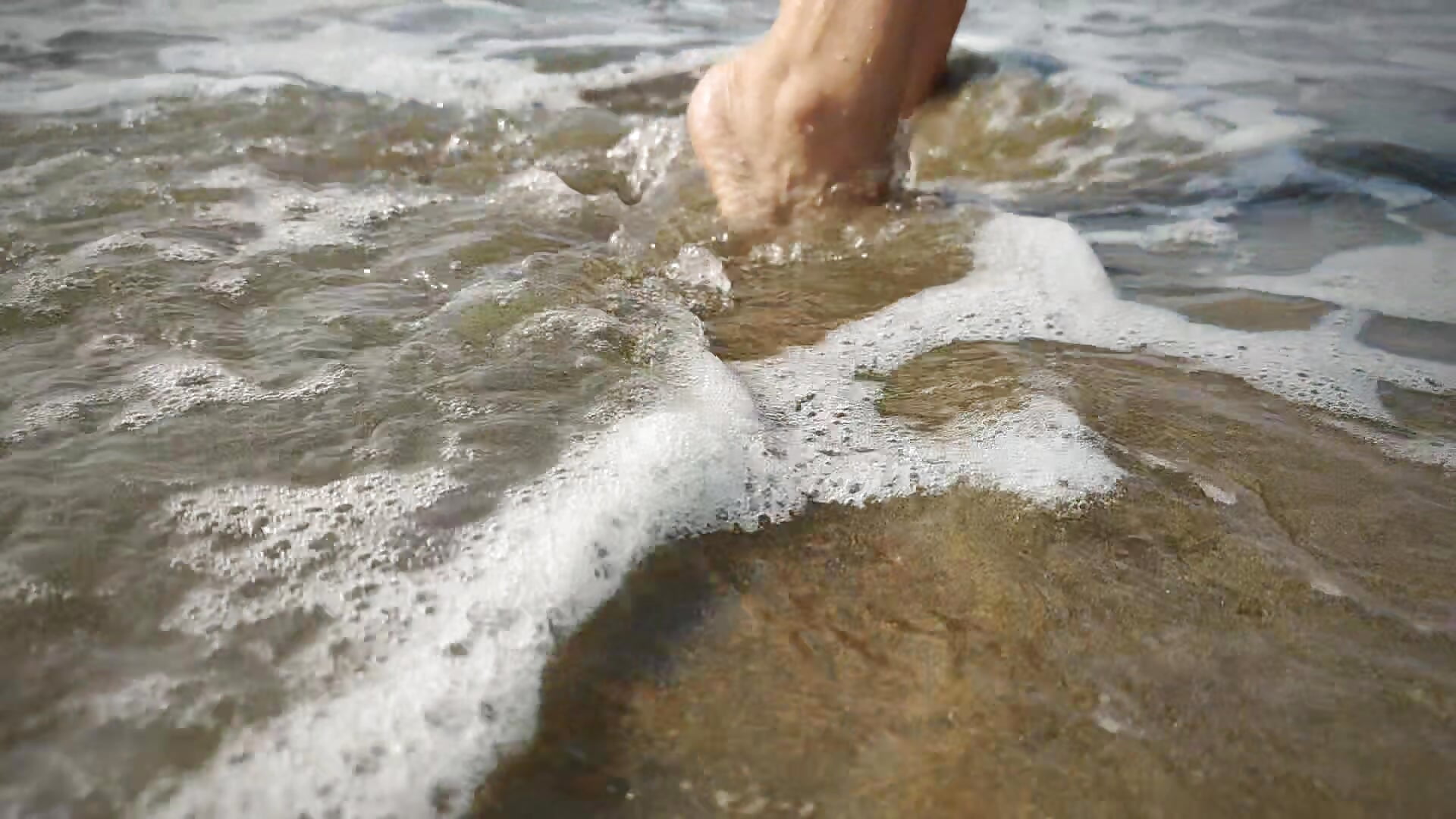 Adore my sexy feet. Waves liking them. I can let you too – видео вебкам-модели Live_View