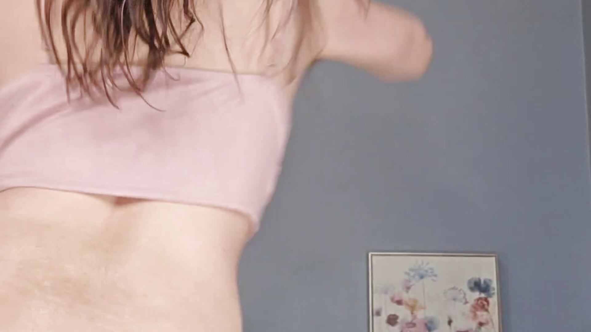 Hairy hirsuite goddess ready to mingle－カメラキャストのLeiaSwiftの動画