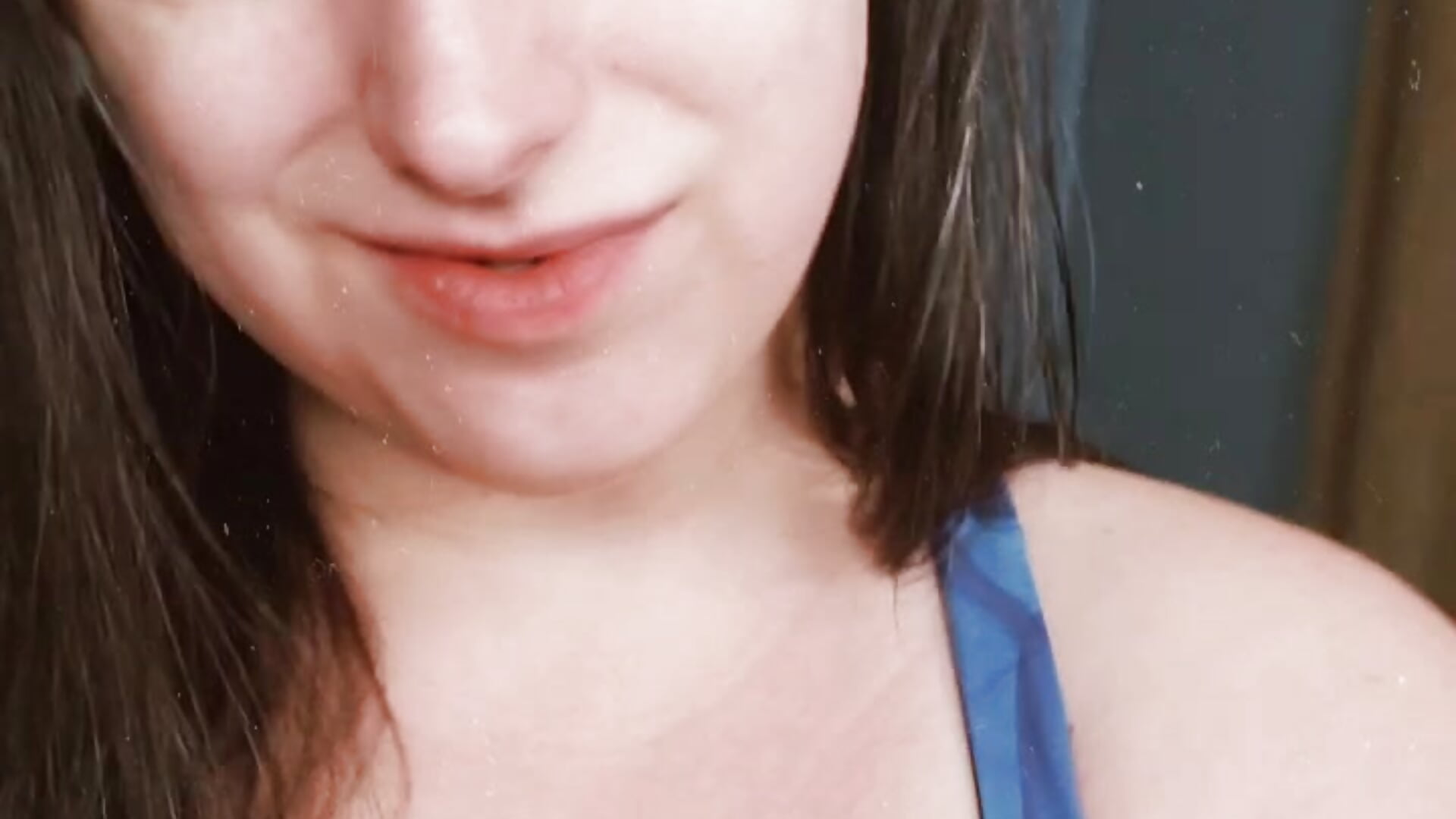 Hello Leia Swift natural beauty 40 years old strong amazing cleavage big boobs love emotion - video by LeiaSwift cam model