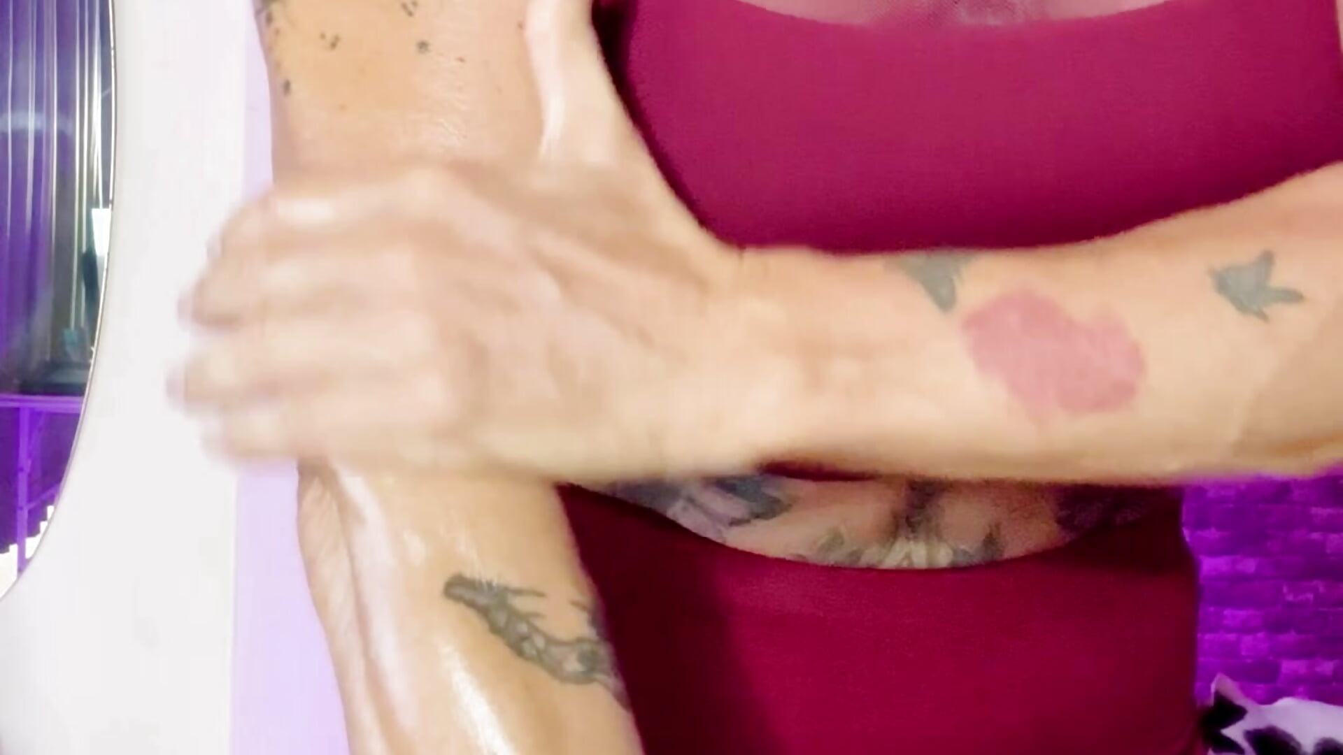 flexing for a loser, give me the protein, NON NUDE – видео вебкам-модели mommyselenafit_