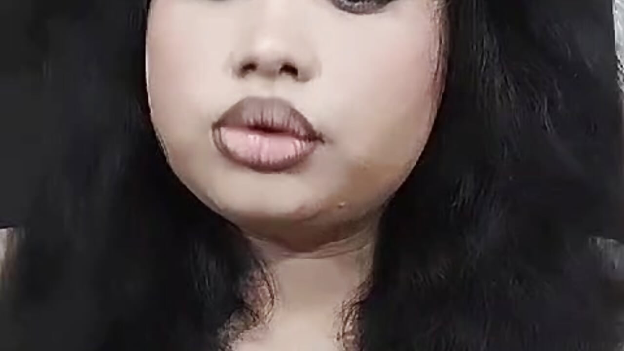 WhatsApp Video 2023-12-11 at 7,41,33 PM – видео вебкам-модели kami_hot_ts