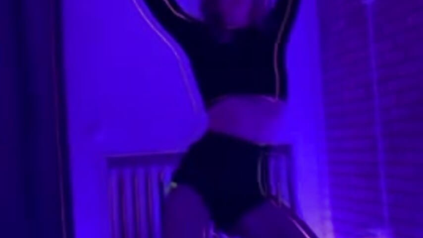 ❤️Dancing in The Dark❤️