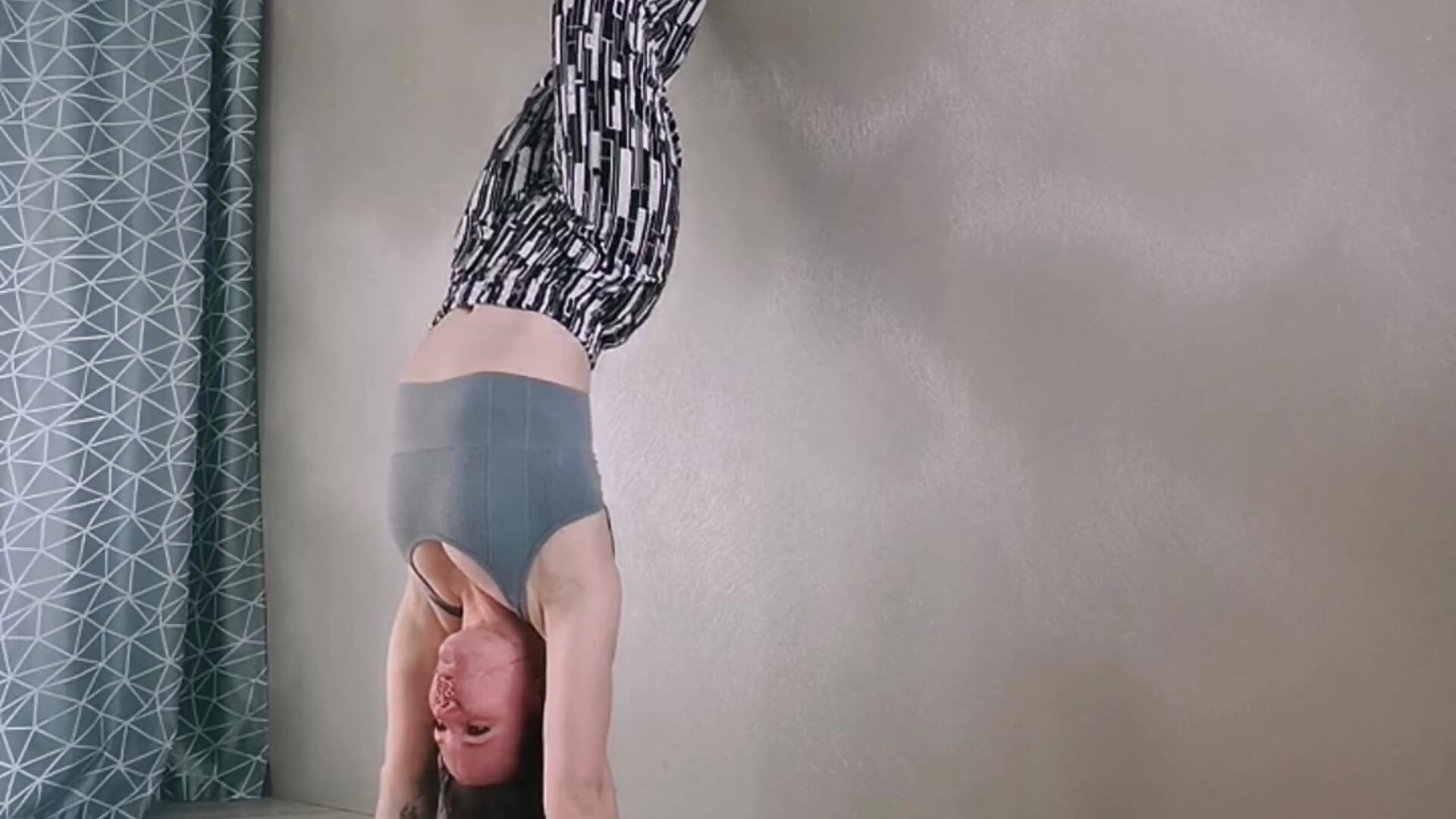 🙃 - video by AngelaWhiti cam model