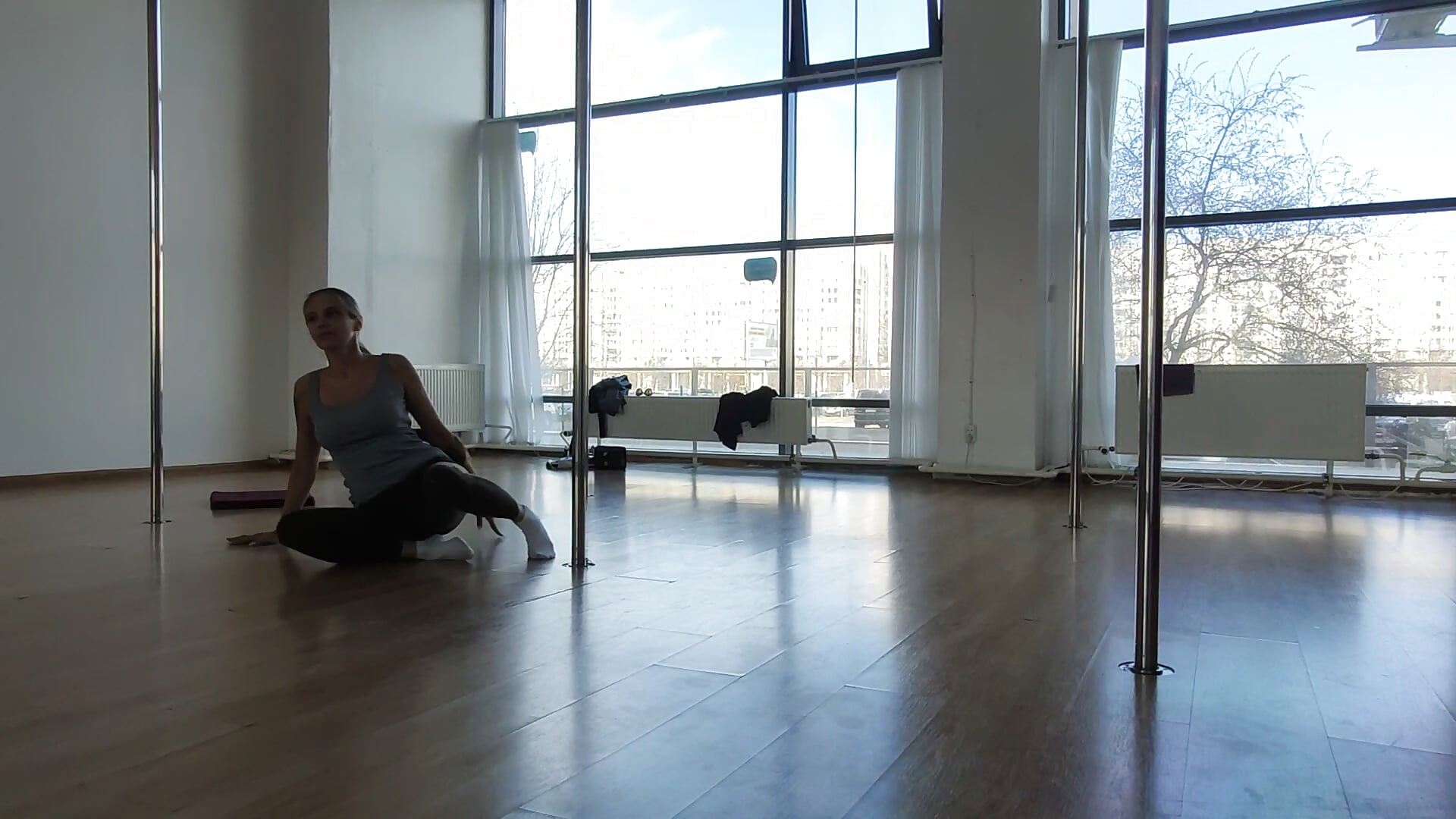 VID_20210420_142421 - βίντεο μοντέλου JuliaBusty