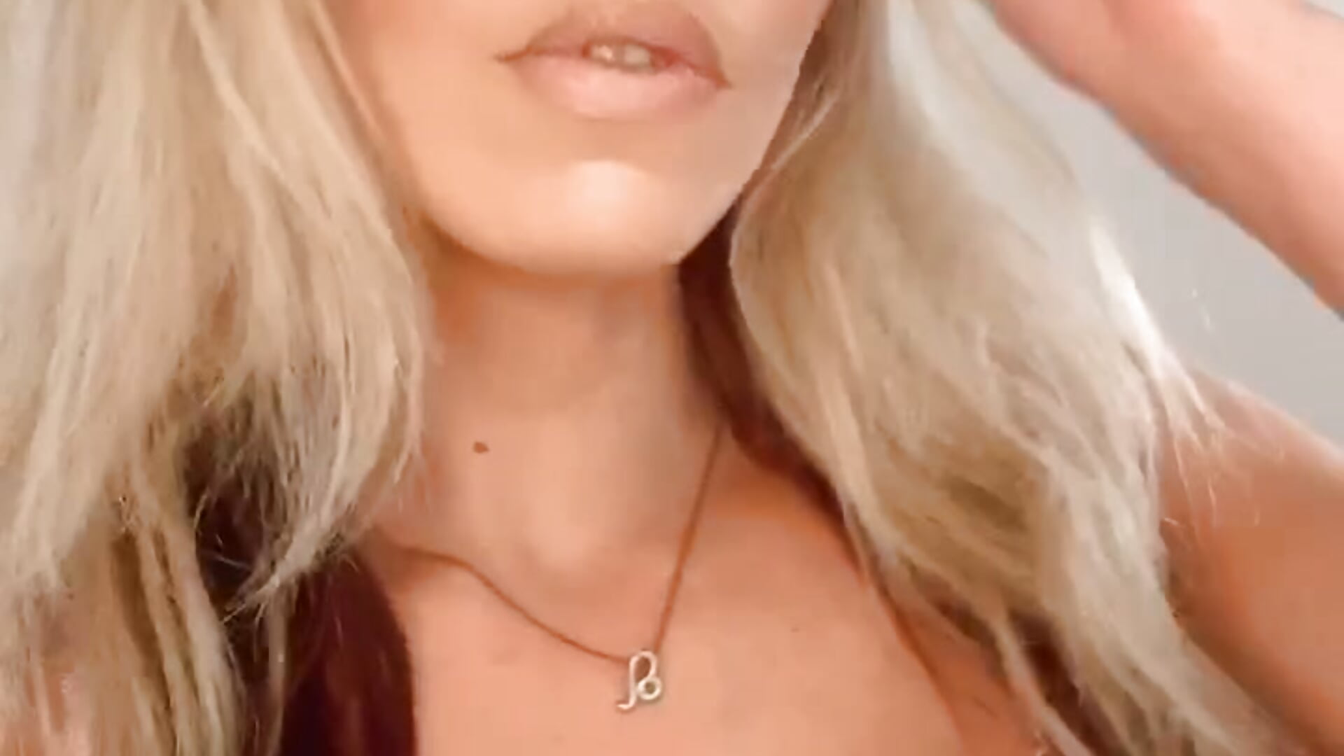 trim,C99F905E-8FE9-4B11-A309-C0A3E8508FA9 - video by Heidi_Harper cam model