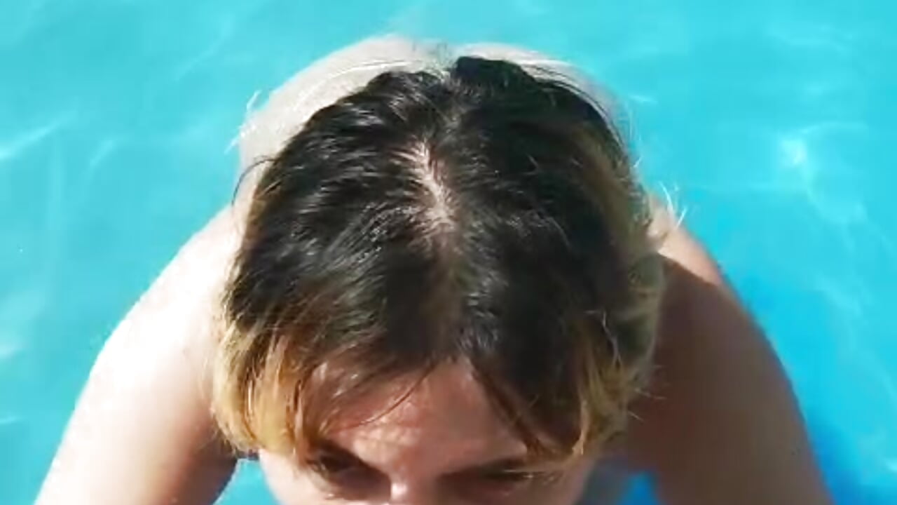 Suck cock in the pool 2025!!!