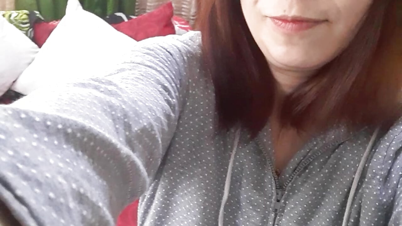 Me at home – видео вебкам-модели ladyxianne