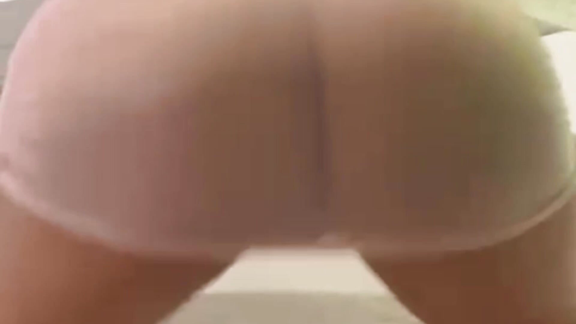 Agitando el culo/// shaking ass - LilEuphoria 캠 모델의 동영상